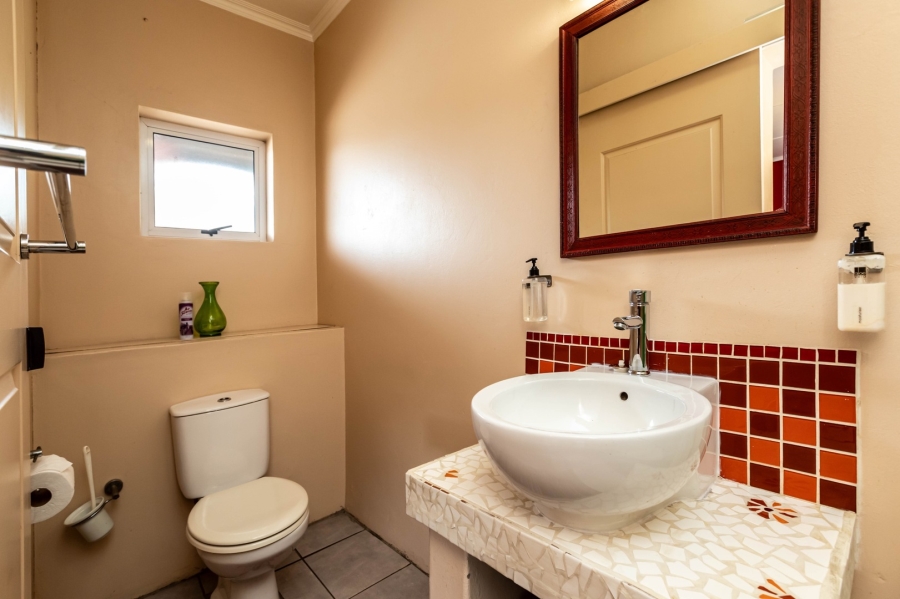 9 Bedroom Property for Sale in Nahoon Eastern Cape